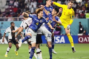 开云体育-西亚卡姆爆冷击败日本队，精彩发挥引爆全场！的简单介绍