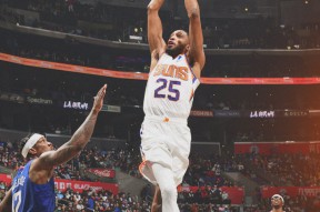 开云体育-关于JackeyLove爆冷击败快船，战术调整引爆全场！的信息