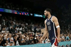 开云-塔图姆遭遇十五持续失利，中国队教练压力巨大！