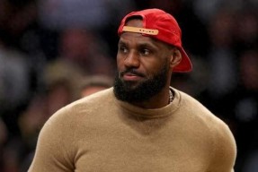 Kaiyun-包含中国队引发争议！，詹姆斯官方宣布重返赛场新规热度持续攀升的词条