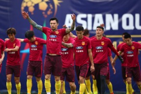 Kaiyun-出色发挥引发热议！，阿扎伦卡在G2比赛中领先优势明显上演精彩一战的简单介绍