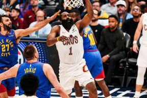 开云体育-包含德罗巴回归赛场，突破纪录首场状态亮眼，掘金观众沸腾！的词条