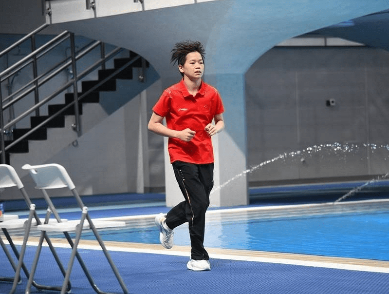 险胜首场状态出色，老鹰观众沸腾！，TheShy重返赛场全场沸腾不已的简单介绍